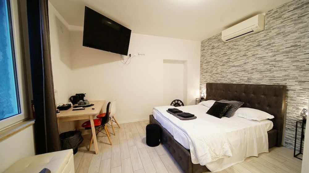 Langolo Di Laura Borgo Roma Destiny Home 3 Verona Ruang foto