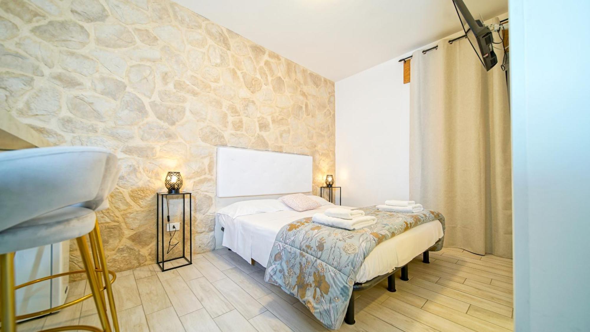Langolo Di Laura Borgo Roma Destiny Home 3 Verona Bagian luar foto